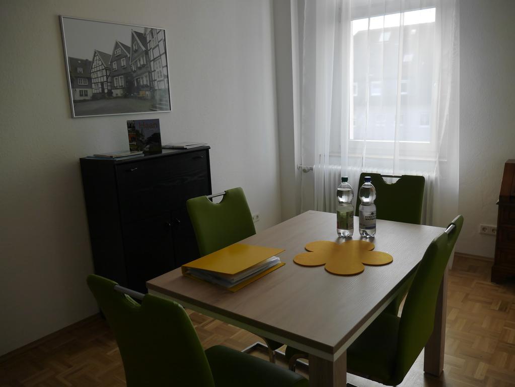 Schoene Ferien Und Messewohnung Naehe Duesseldorf Und Koeln Haan Extérieur photo