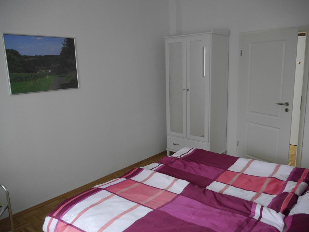 Schoene Ferien Und Messewohnung Naehe Duesseldorf Und Koeln Haan Extérieur photo